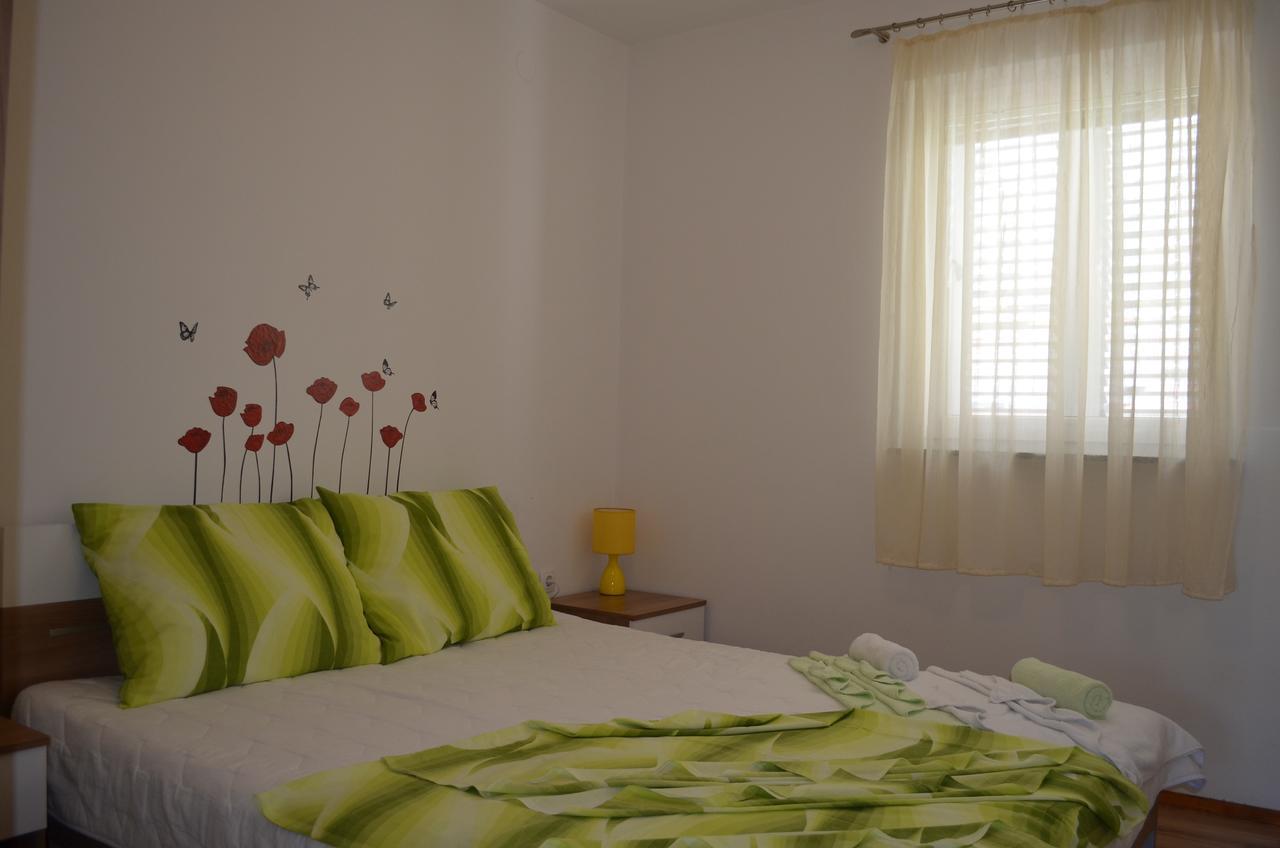Apartments Mare I Baska  Bagian luar foto