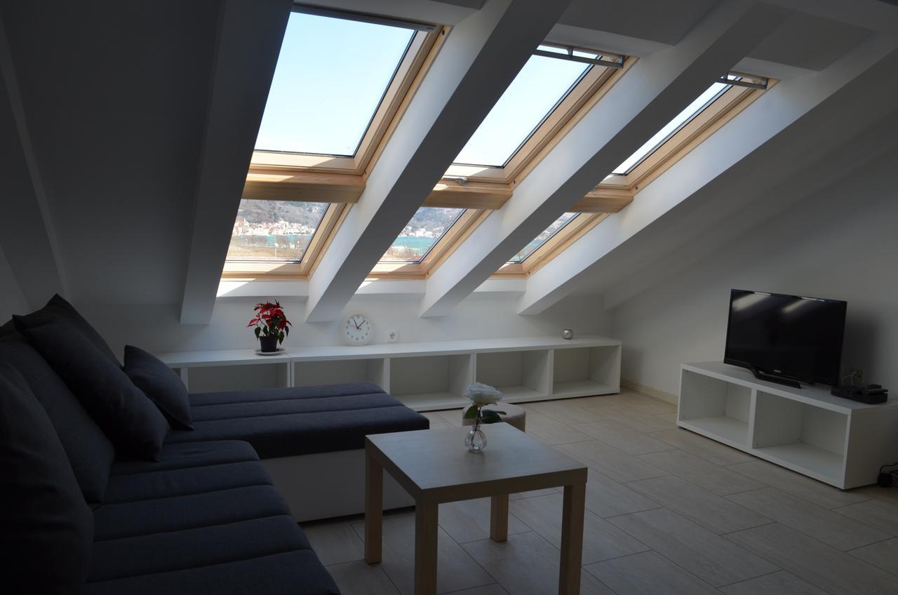 Apartments Mare I Baska  Bagian luar foto