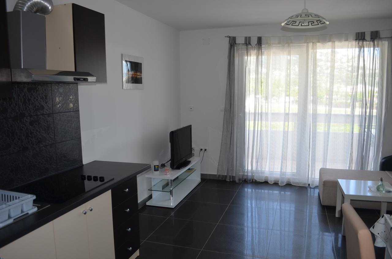 Apartments Mare I Baska  Bagian luar foto