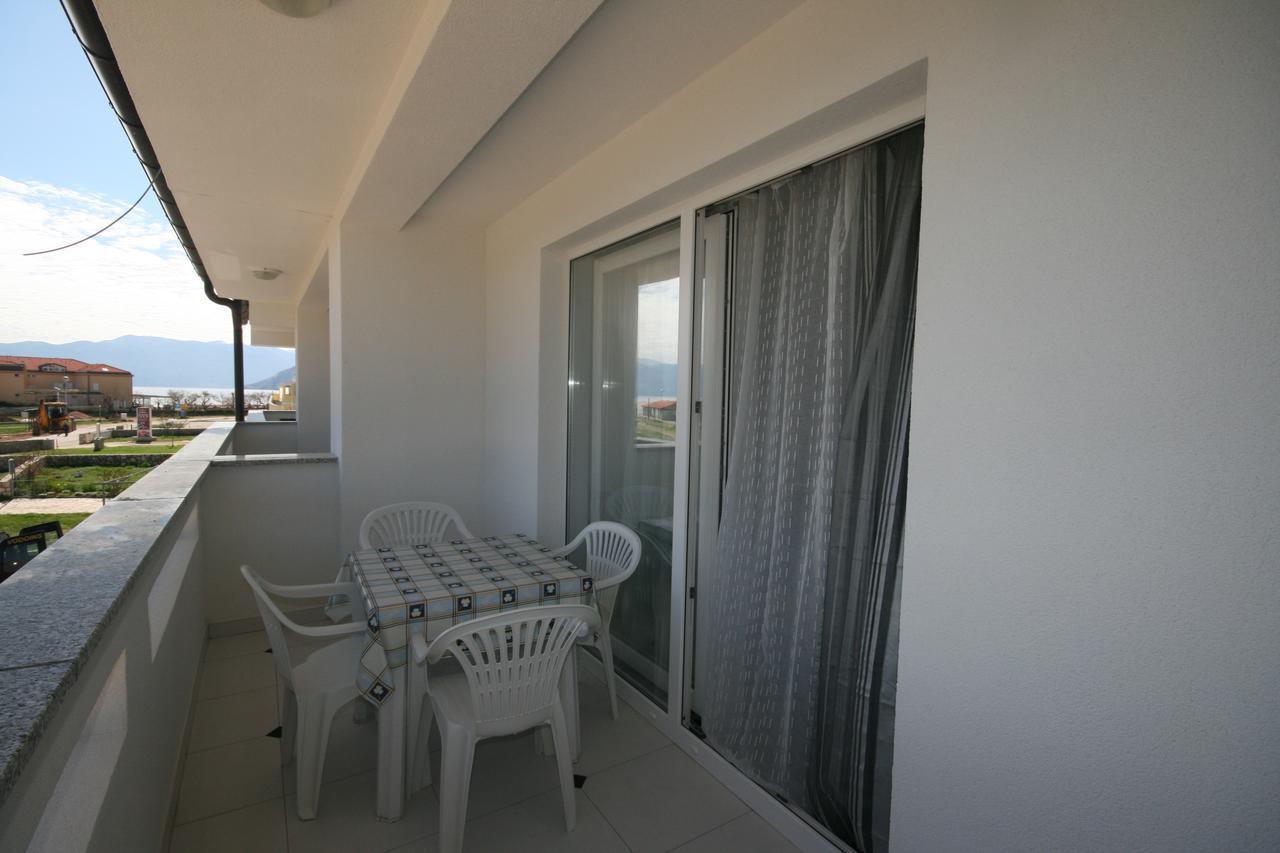 Apartments Mare I Baska  Bagian luar foto